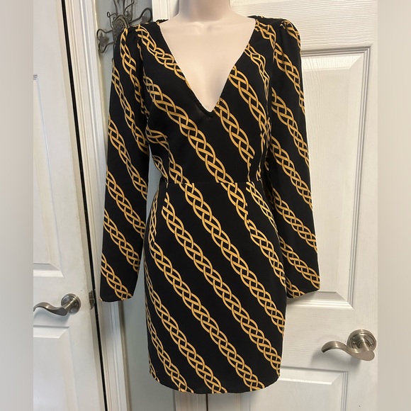 Forever 21 Dress Sz Small Medium Black Chain Print Long Sleeve Knit - Picture 1 of 7